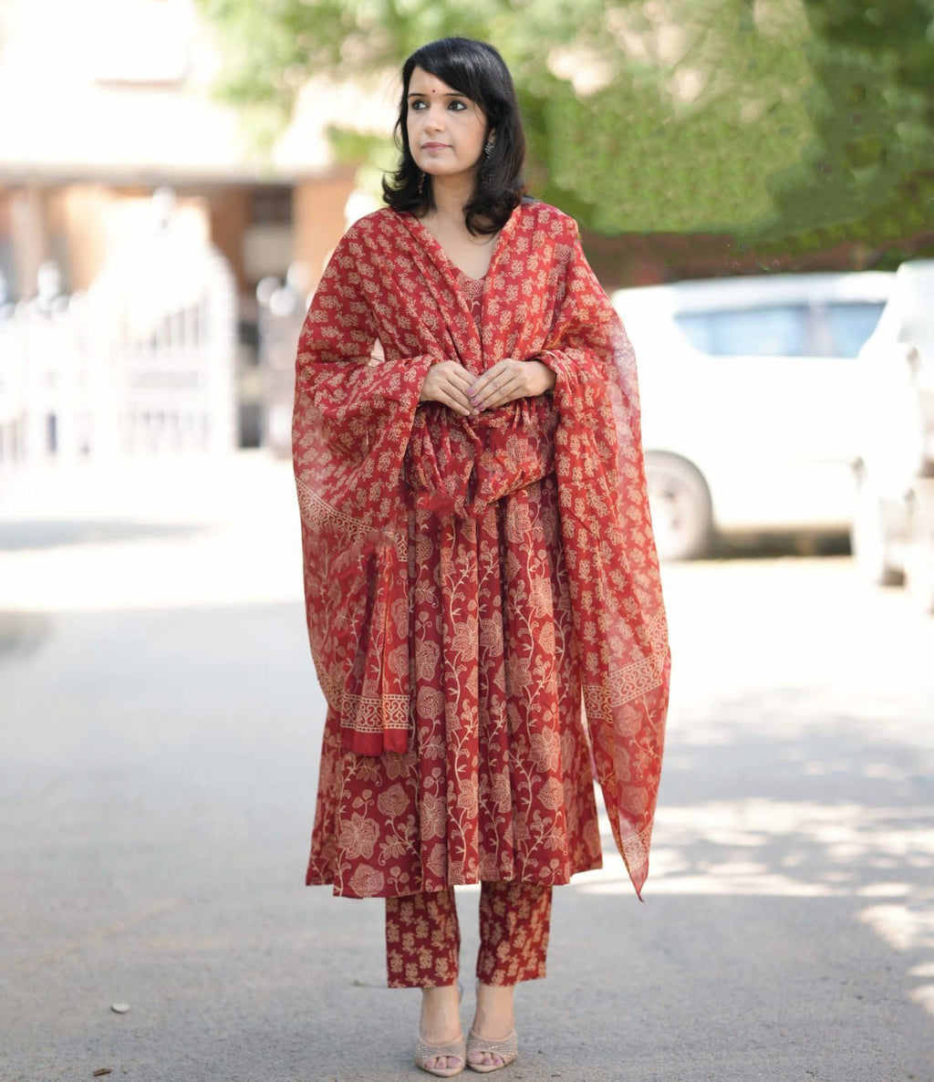 Fully Stiched Rayon Printed Kurti Pant Dupatta